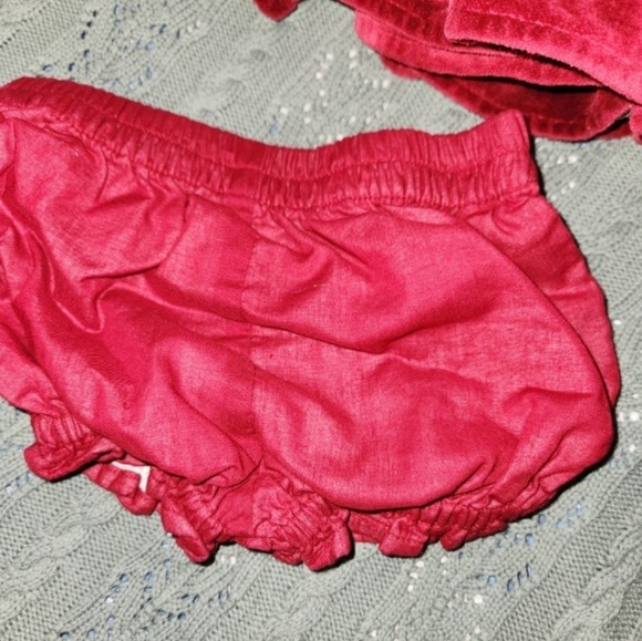 Well dressed wolf red velvet naomi outfit set smocked vintage Like 3-6 Valentine - Picture 2 of 5